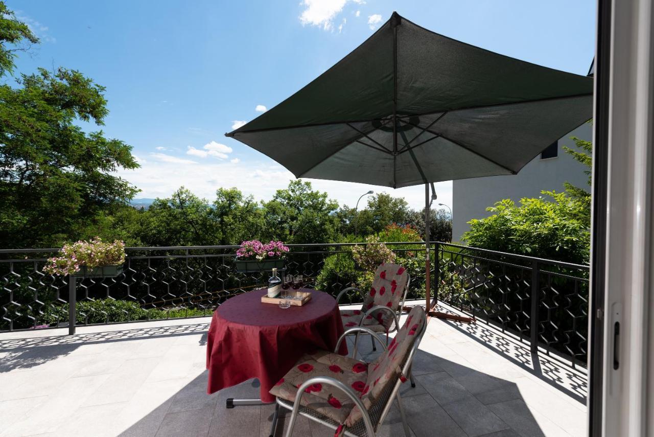 Apartment Majda Опатия Экстерьер фото